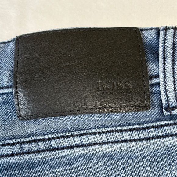 BOSS Hugo Boss Faded Blue Jeans Mens Size 38 x 31 Pants - Picture 9 of 12